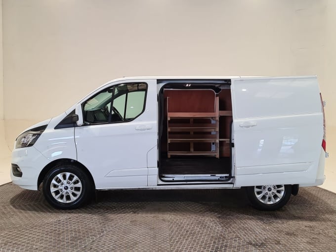 2025 Ford Transit Custom