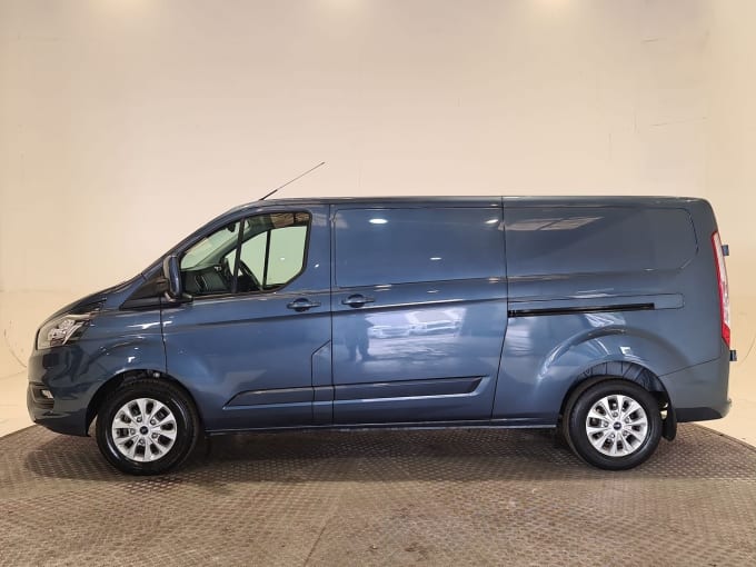 2025 Ford Transit Custom