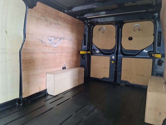 2025 Ford Transit Custom