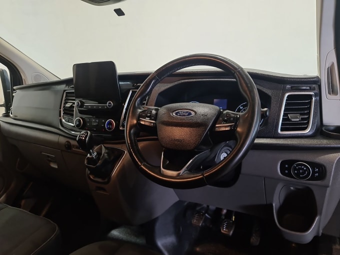 2025 Ford Transit Custom