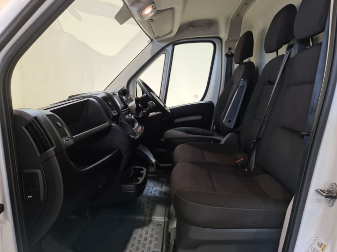 2025 Peugeot Boxer