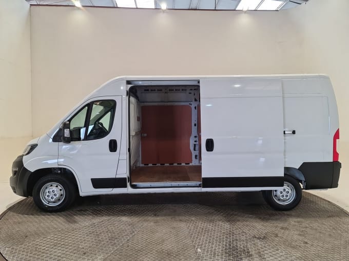 2025 Peugeot Boxer