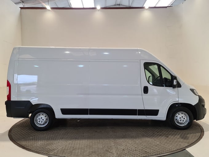 2025 Peugeot Boxer