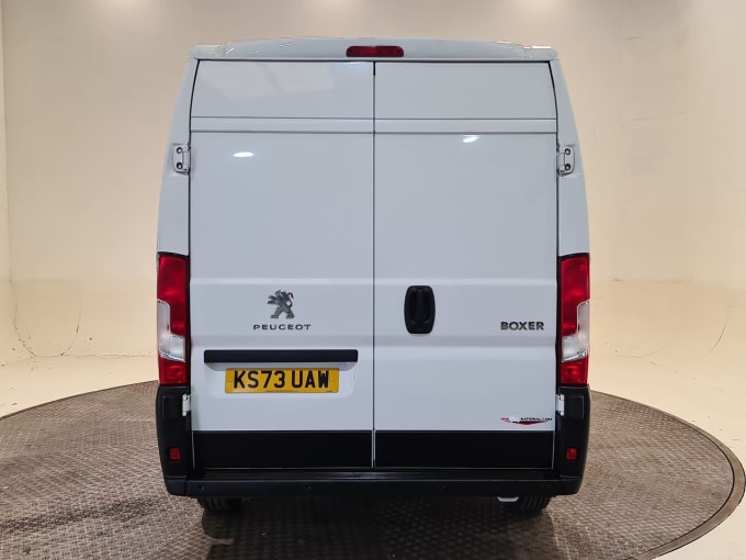 2025 Peugeot Boxer