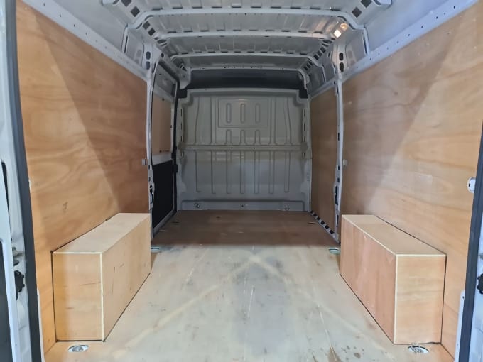 2025 Peugeot Boxer