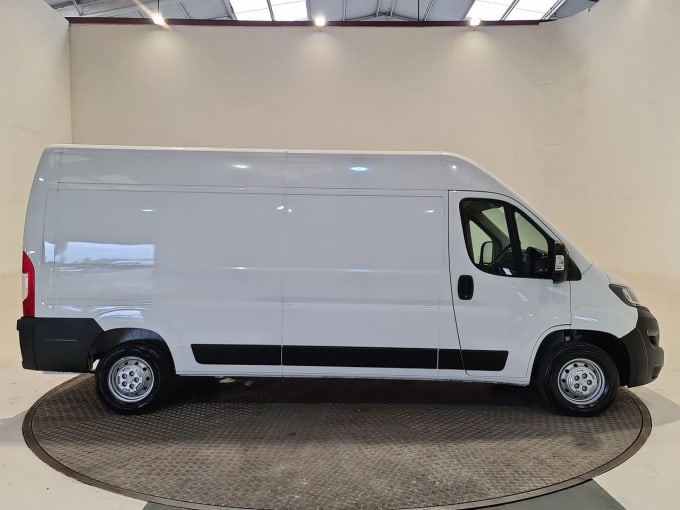 2025 Peugeot Boxer