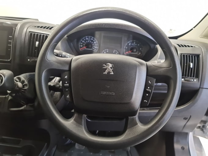 2025 Peugeot Boxer