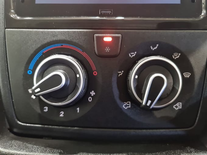 2025 Peugeot Boxer