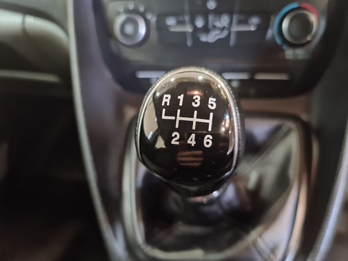 2025 Ford Transit Connect