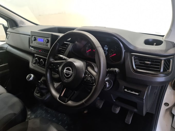 2025 Nissan Primastar