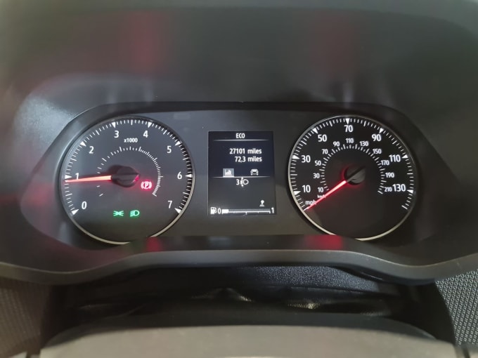 2025 Nissan Primastar