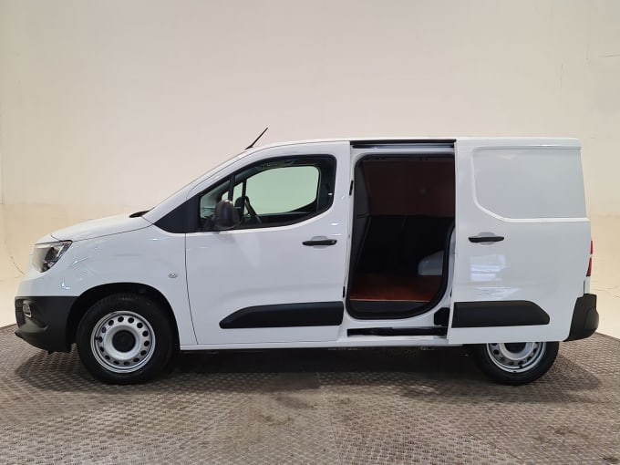 2025 Vauxhall Combo