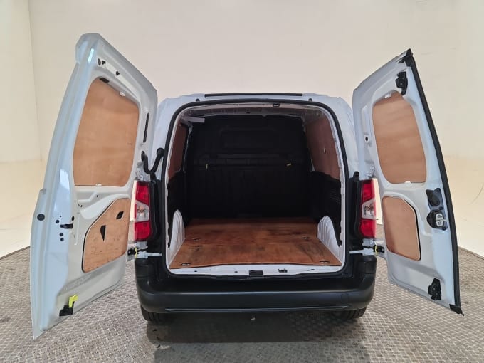 2025 Vauxhall Combo