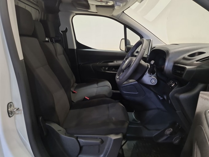 2025 Vauxhall Combo