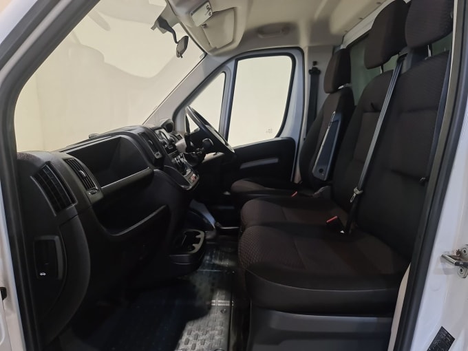 2025 Peugeot Boxer