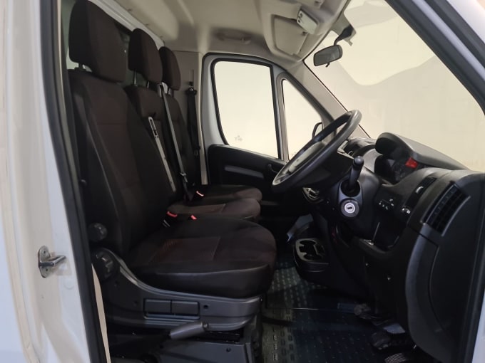 2025 Peugeot Boxer