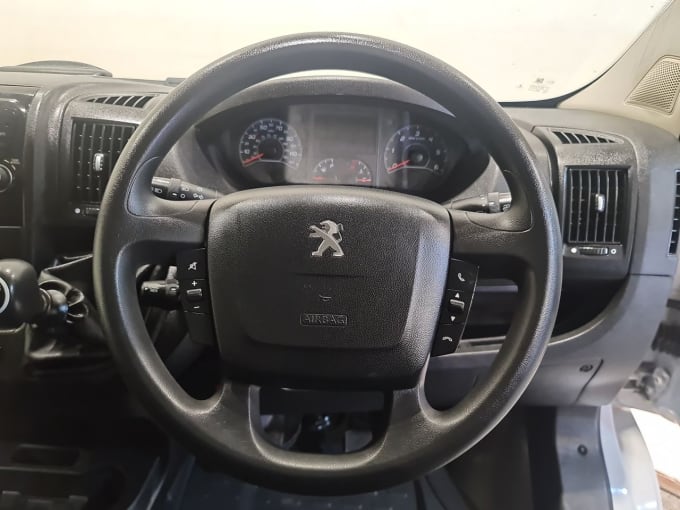 2025 Peugeot Boxer