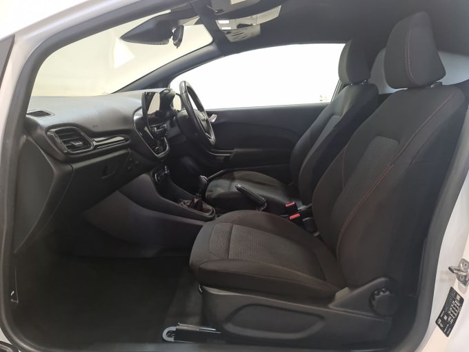 2025 Ford Fiesta Van