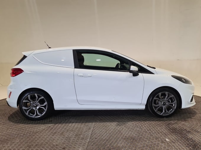 2025 Ford Fiesta Van