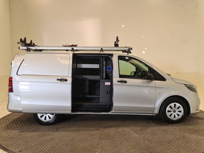 2025 Mercedes-benz Vito