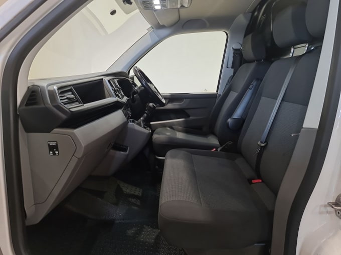 2025 Volkswagen Transporter