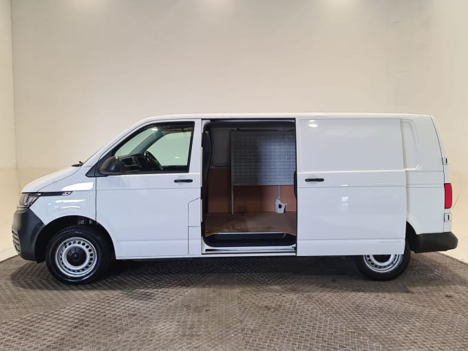 2025 Volkswagen Transporter