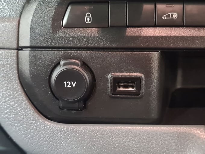 2025 Vauxhall Vivaro