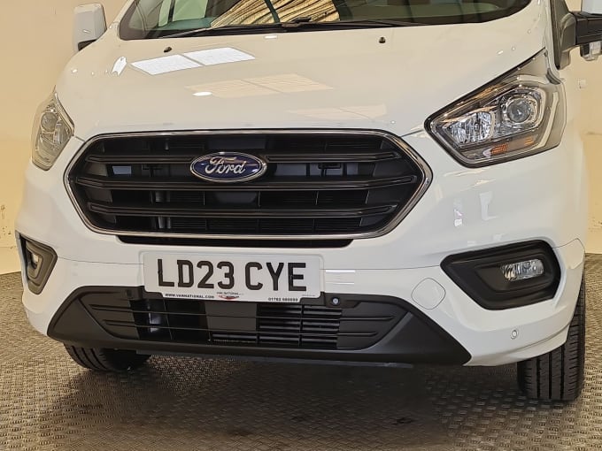 2025 Ford Transit Custom