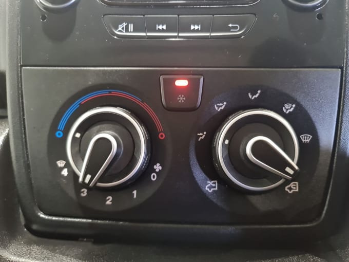 2025 Vauxhall Movano