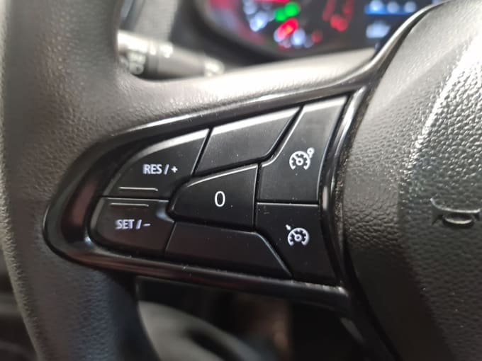 2025 Renault Trafic