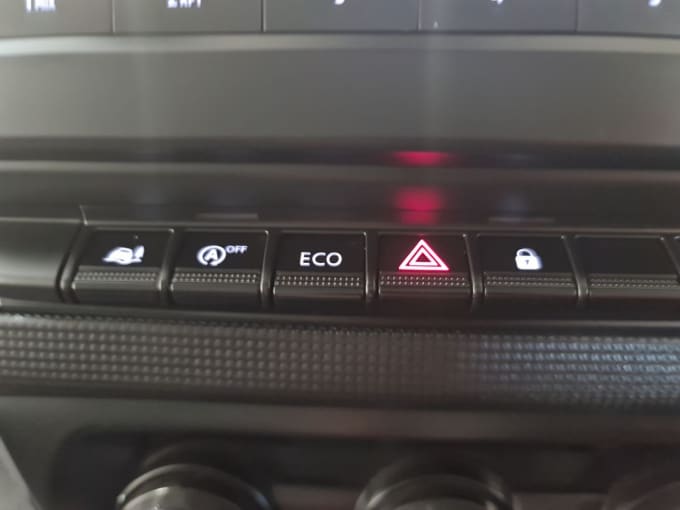 2025 Renault Trafic