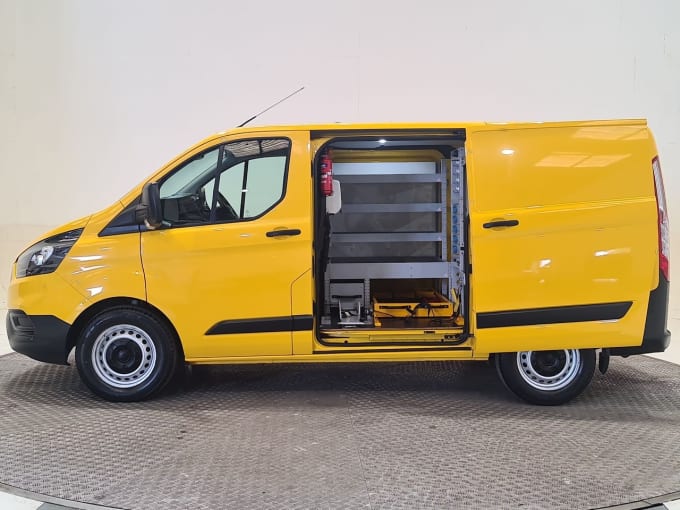 2025 Ford Transit Custom