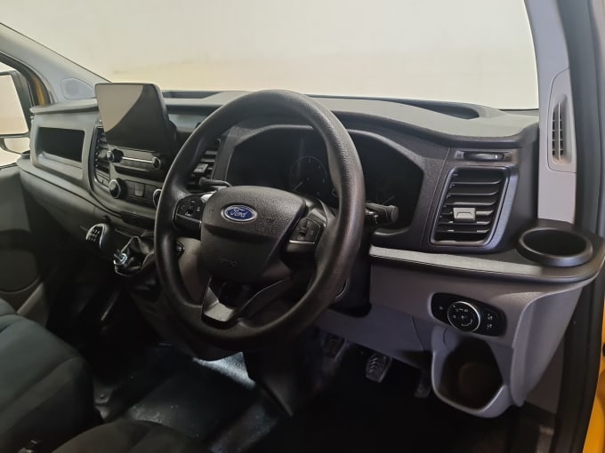 2025 Ford Transit Custom