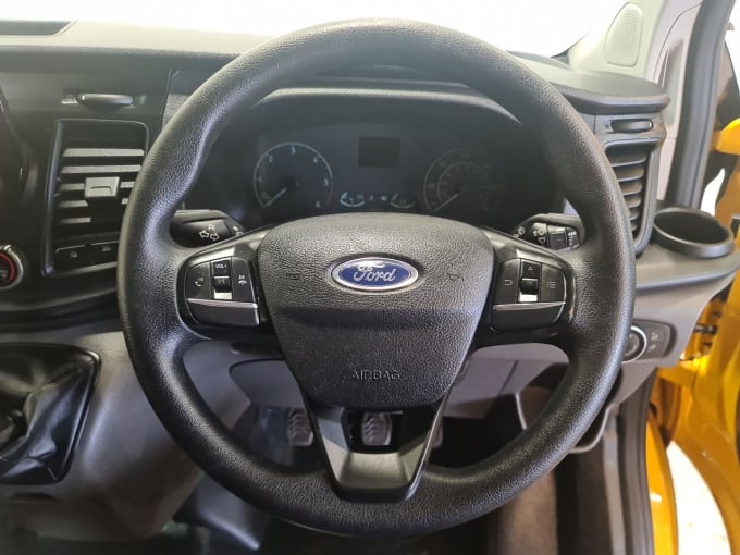 2025 Ford Transit Custom