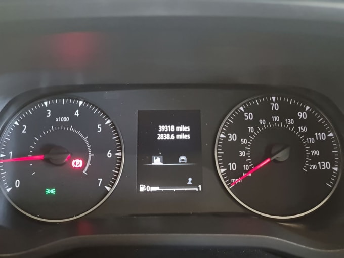 2025 Nissan Primastar