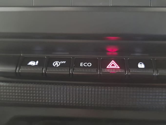 2025 Nissan Primastar