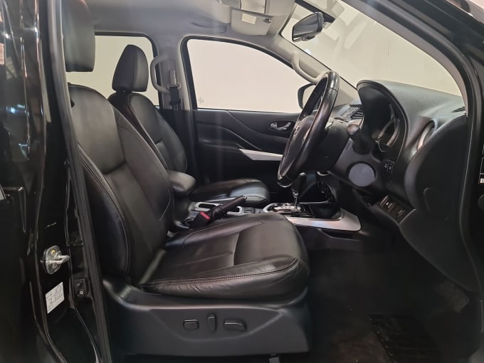 2025 Nissan Navara