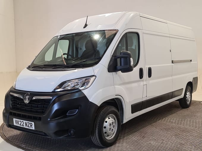 2025 Vauxhall Movano