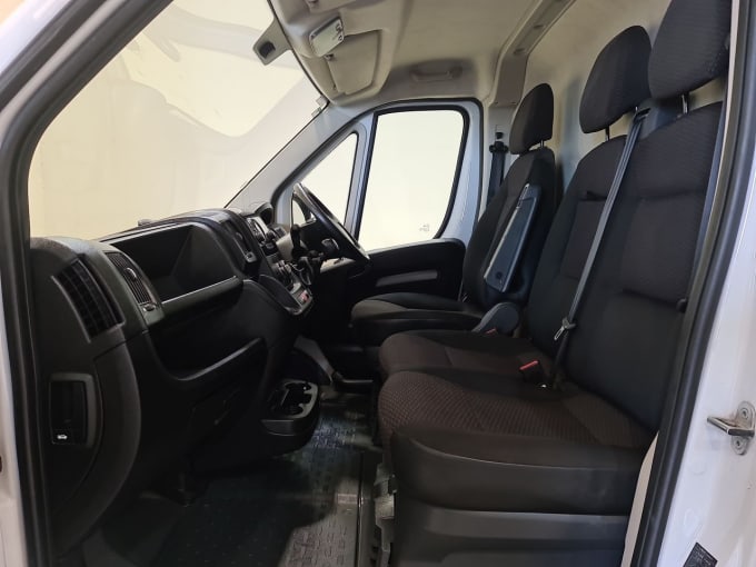2025 Vauxhall Movano