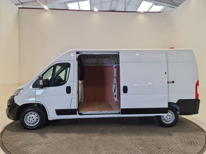 2025 Vauxhall Movano