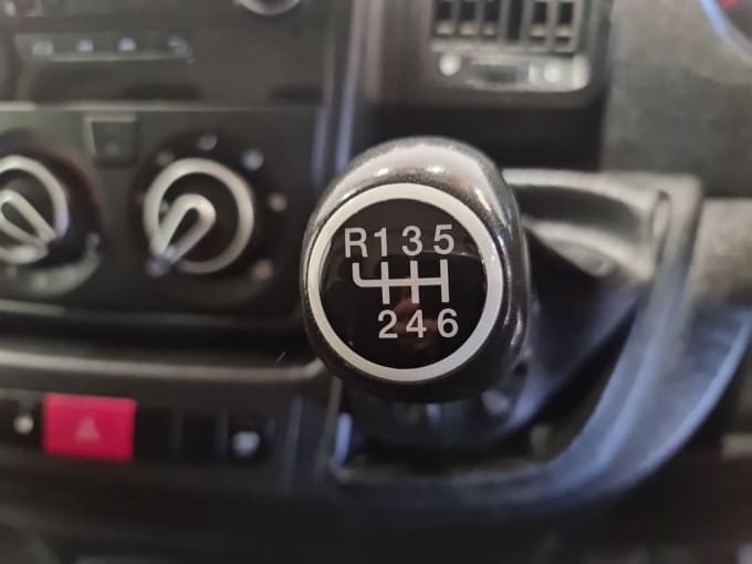 2025 Vauxhall Movano