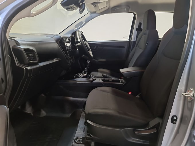 2025 Isuzu D-max