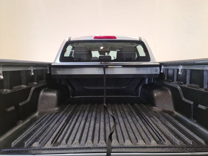 2025 Isuzu D-max