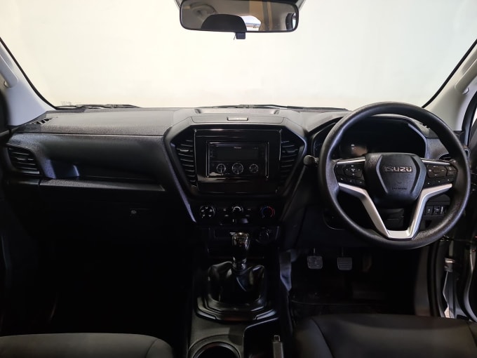2025 Isuzu D-max