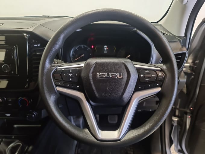 2025 Isuzu D-max