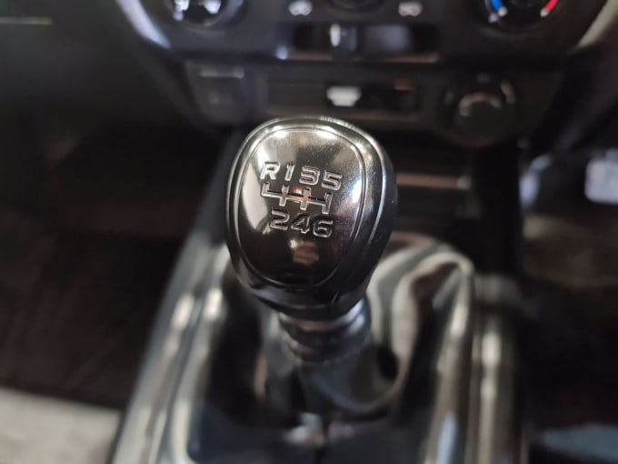 2025 Isuzu D-max