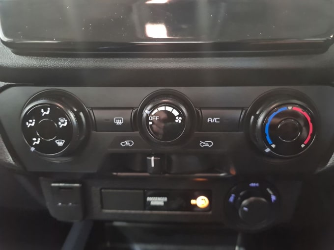 2025 Isuzu D-max