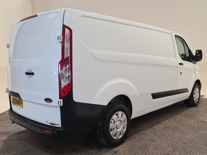 2025 Ford Transit Custom