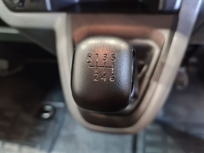 2025 Vauxhall Vivaro