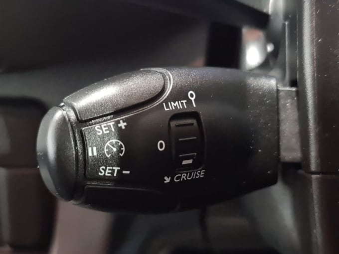 2025 Vauxhall Vivaro